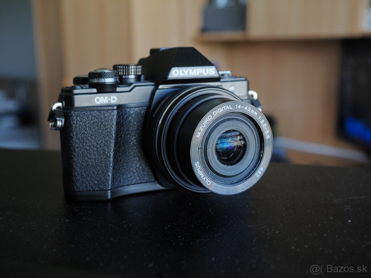 Olympus OM-D E-M10 Mark II s objektívom 14–42 mm - 6