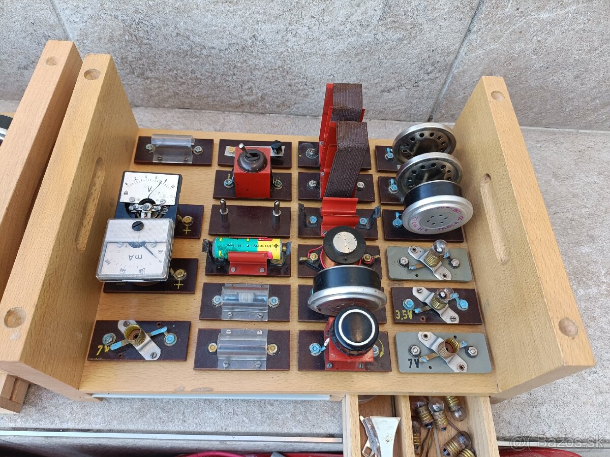 Laboratórna súprava na elektrodynamiku - 6