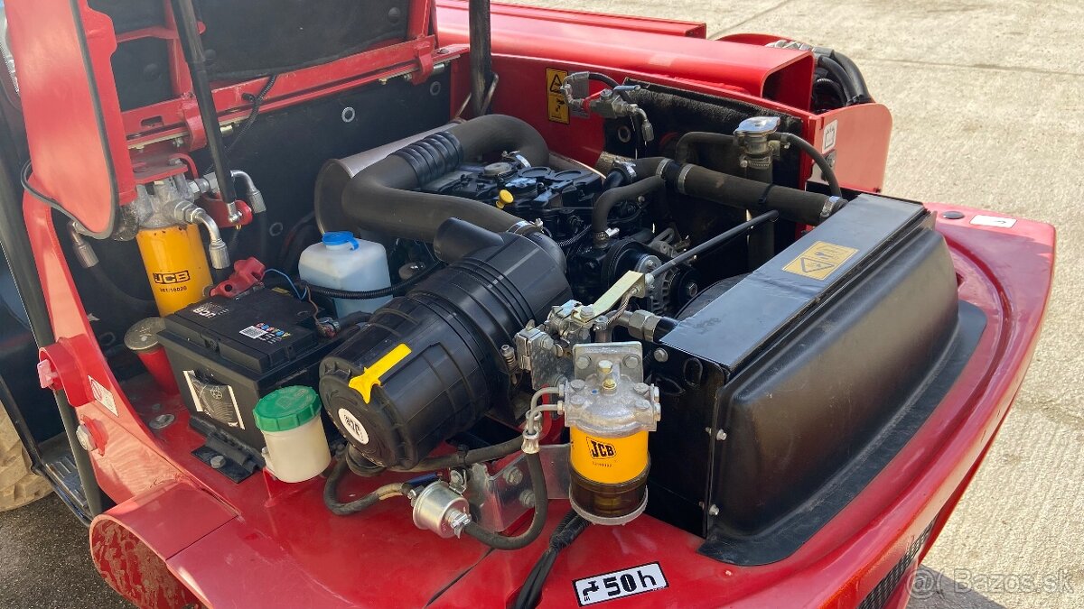 Teleskopicky nakladač JCB 520-40 - 6