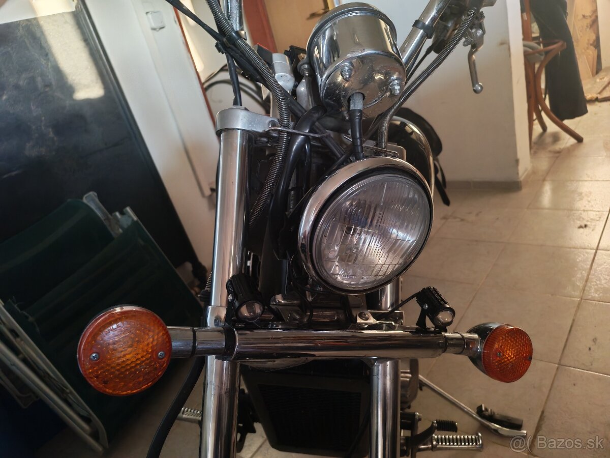 Predám Honda Shadow 1100C - 6