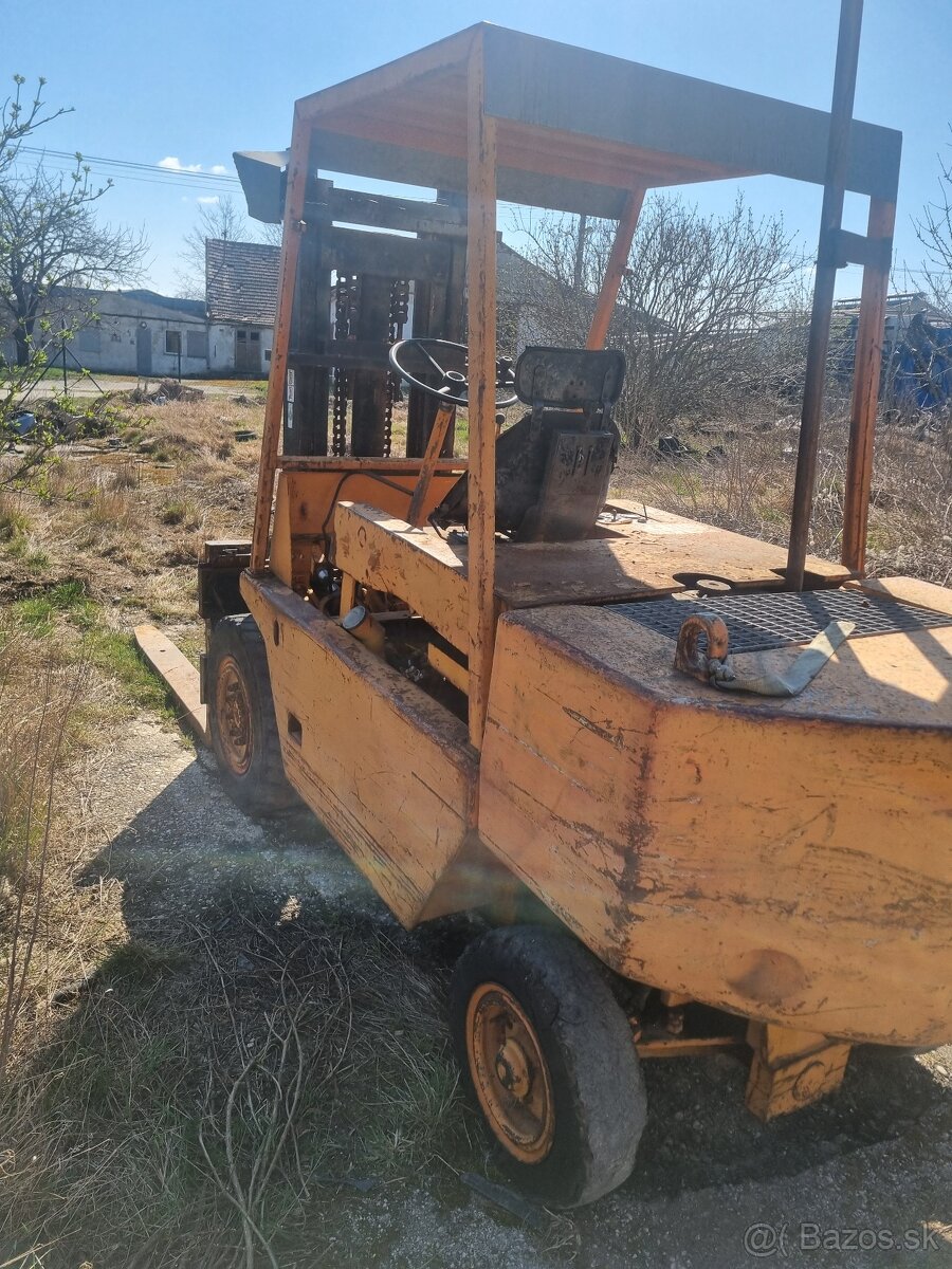 Vysokozdvižný vozík Yale - 6