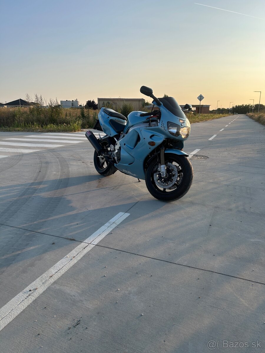 Honda cbr - 6