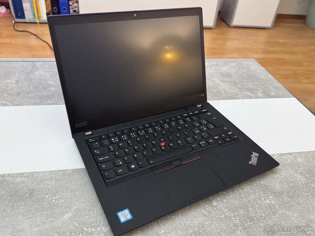Spoľahlivý ThinkPad T490 i5-8.gen 8GB RAM 256GB - 6