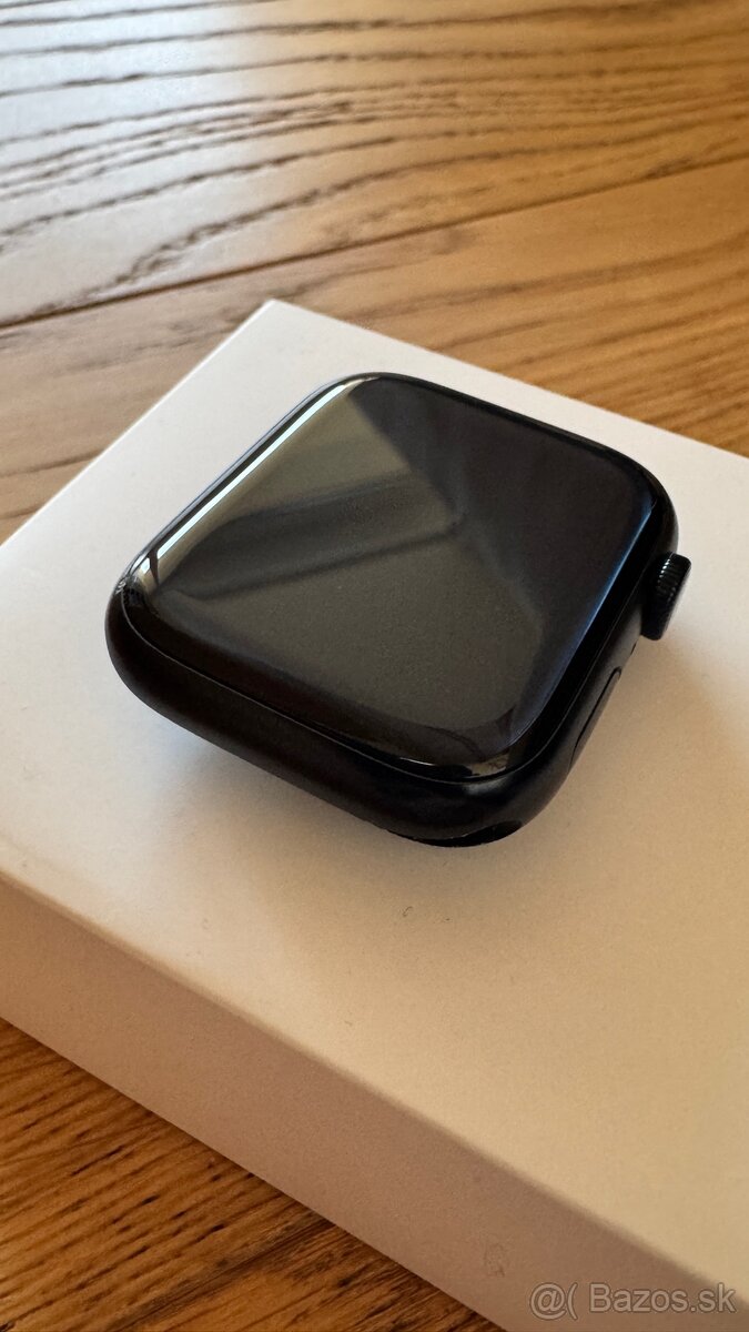 Apple watch 7 45mm temný atrament - 6