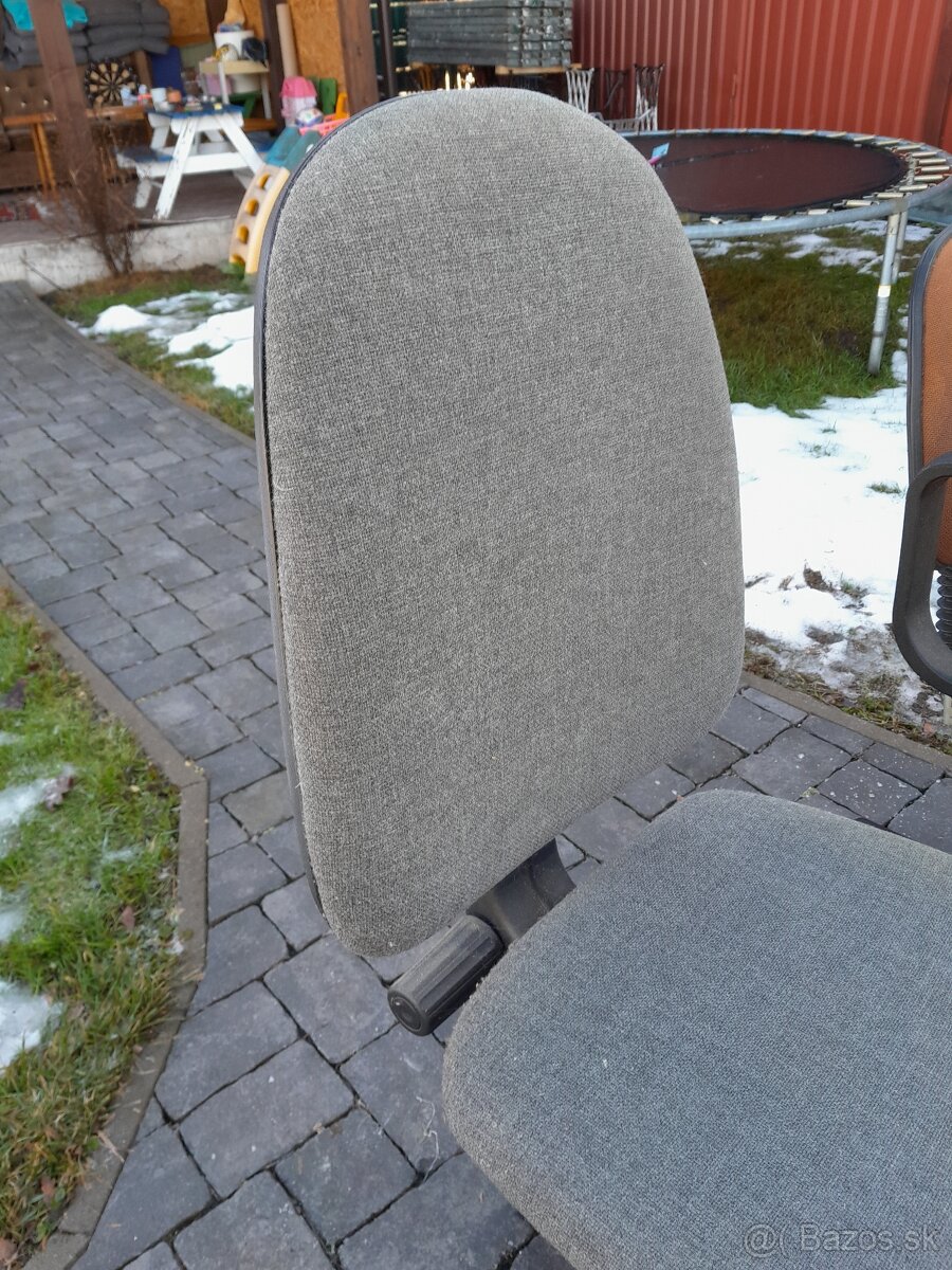 Predám kancelárske stoličky - 6