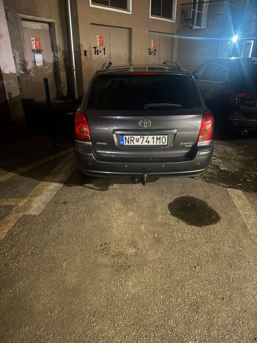 Toyota Avensis - 6