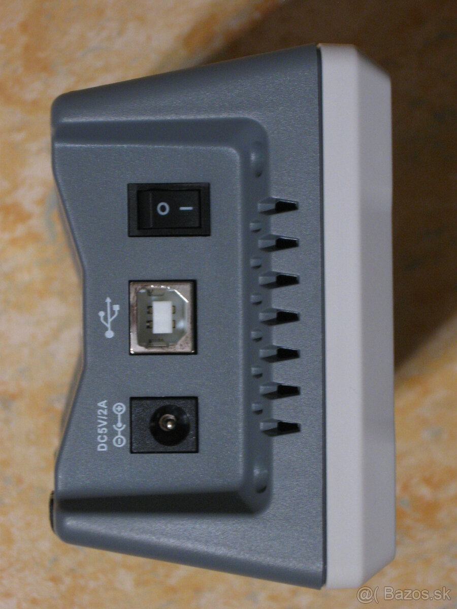 Generator funkcii Uni-T UTG392E - 6