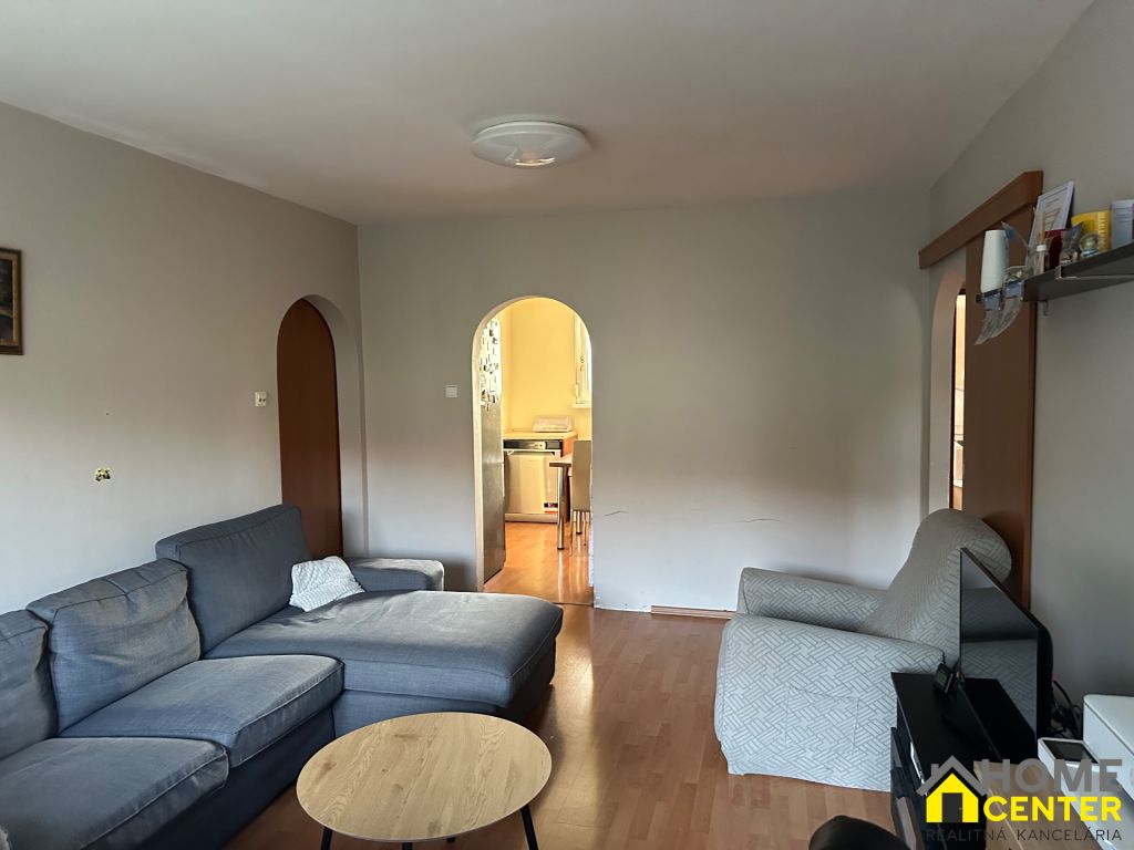 PREDAJ : 3 IZBOVÝ BYT S BALKÓNOM, KOMÁRNO - 6
