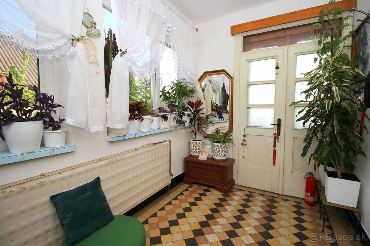 PREDAJ 4 izb DOM s garážou a poz. 992m2 obec Krásno - 6