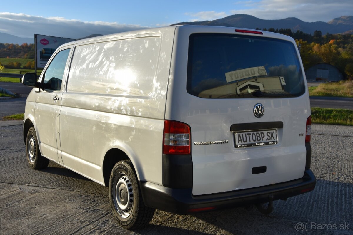 Volkswagen T5 Transporter 2,0TDi, 75kW, M5, 4d. 3.Miestne - 6