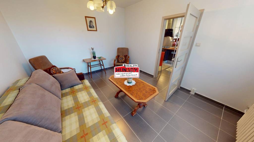 (56 m²) 2i PRAKTICKÝ A SVETLÝ BYT ROŽŇAVA - 6