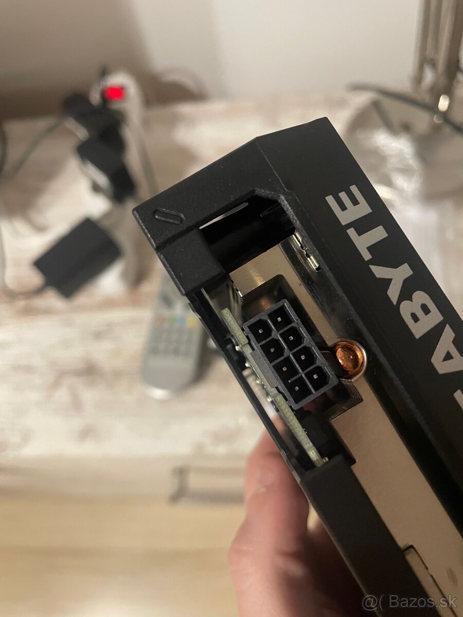 RTX 4060 Gigabyte Windforce OC 8GB - 6