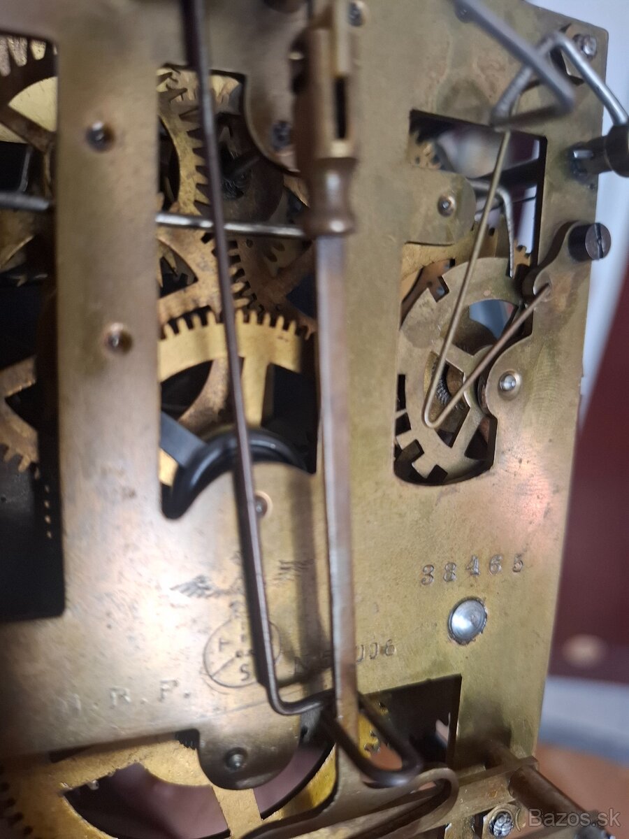 Predám funkčné nástenné hodiny Franz Hermle & Sohn polbicie - 6