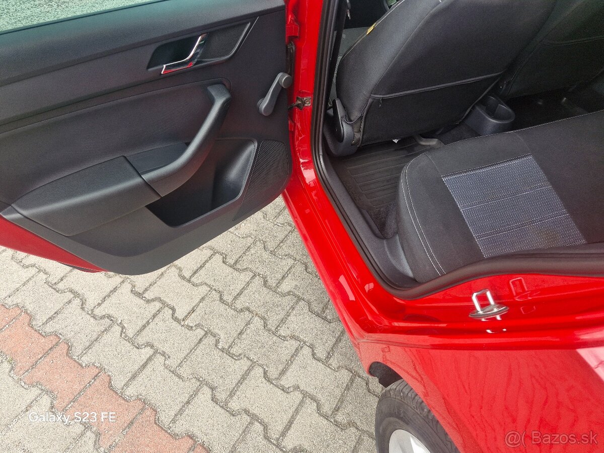 Skoda Rapid Spaceback 1.6 TDI 66kw - 6