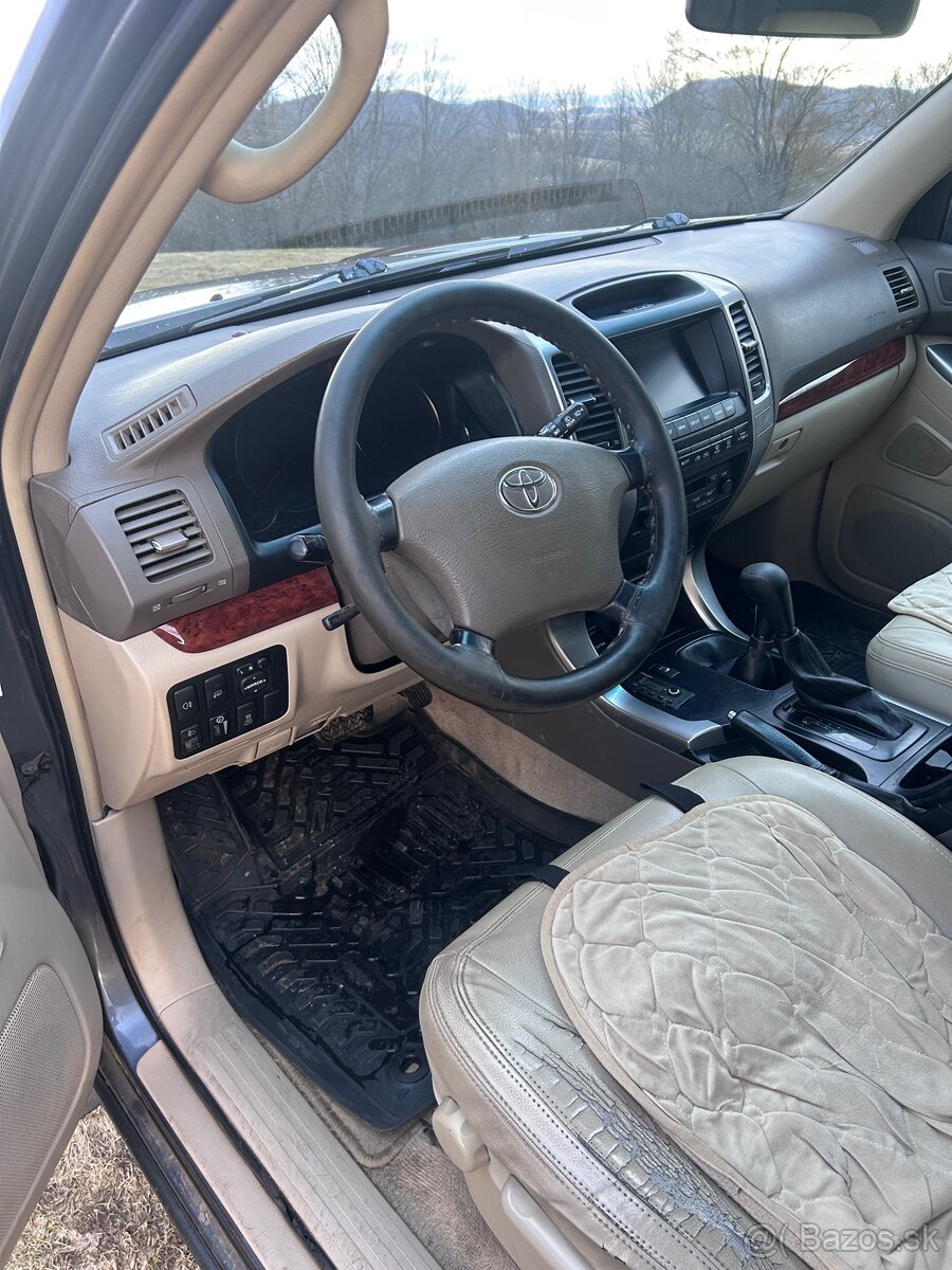 Toyota LAND CRUISER - 6