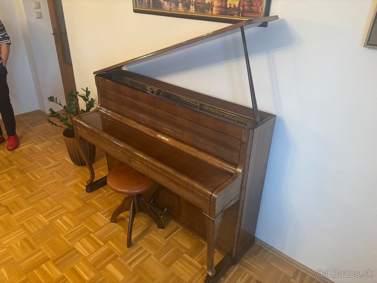 Klavir Weinbach - 6