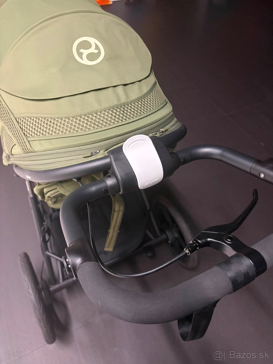 Cybex Avi spin Moss green - 6