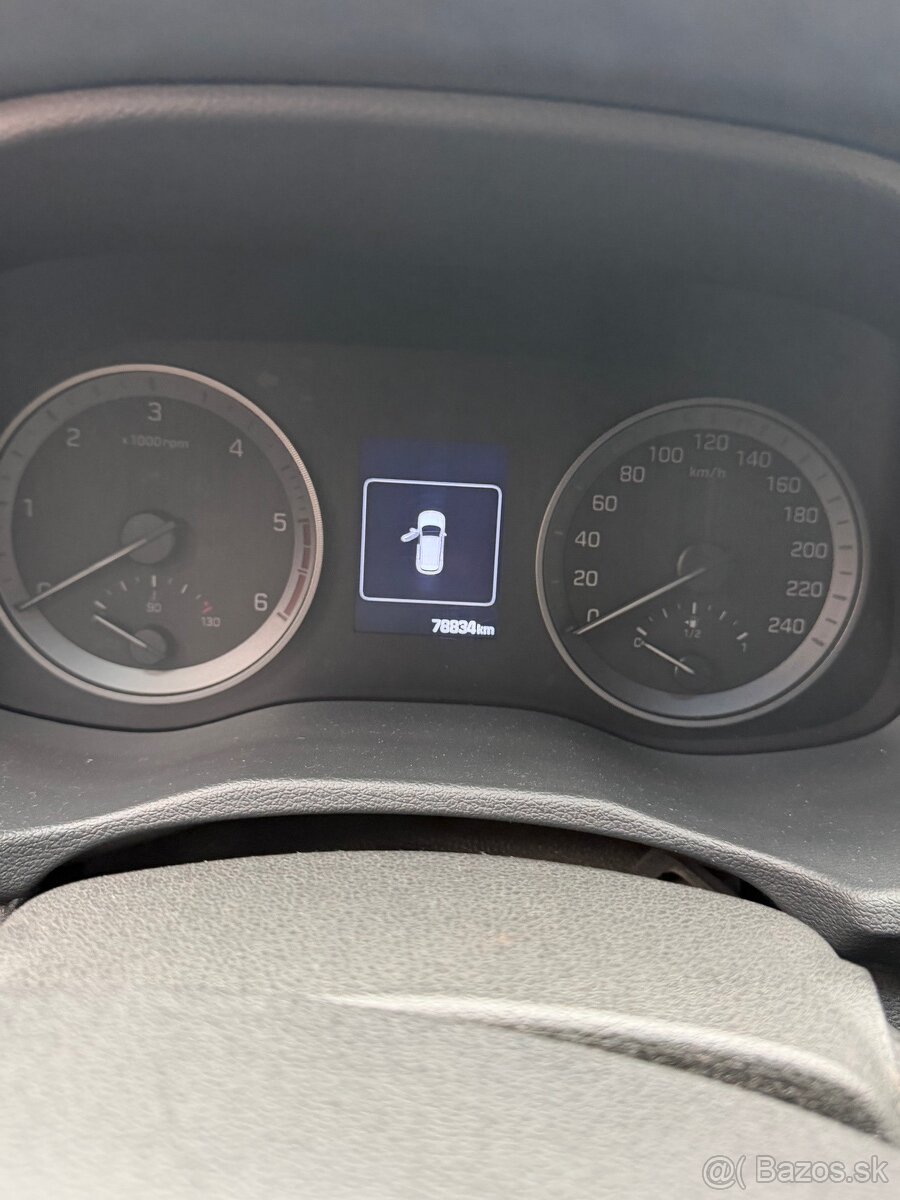 HYUNDAI TUCSON 1.7 CRDi - 6