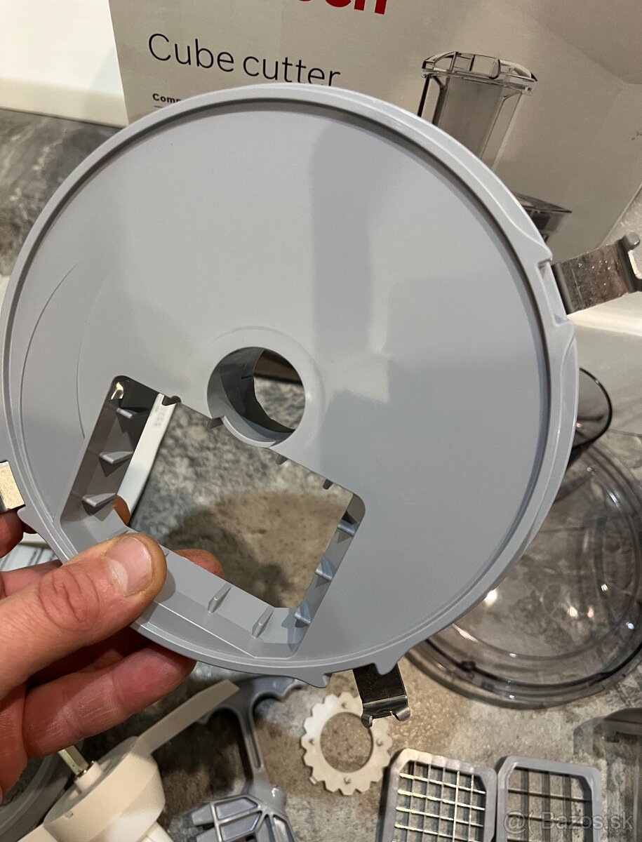 Nadstavec na krájanie kociek Bosch MUZ5CC2 na mum 2 a 5 - 6