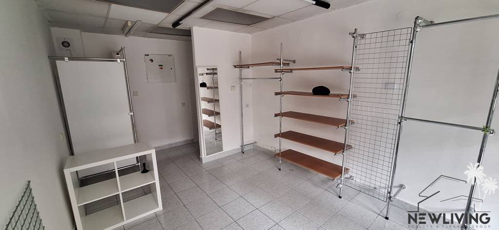 PRENÁJOM: obchodný priestor v centre, Piešťany - 6