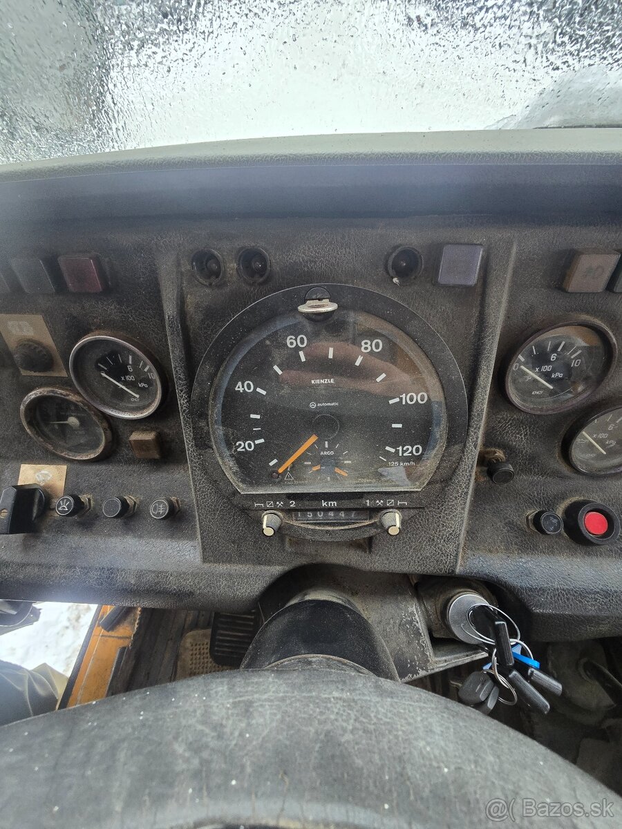 Tatra 815 6x6 s hydraulickou rukou - 6