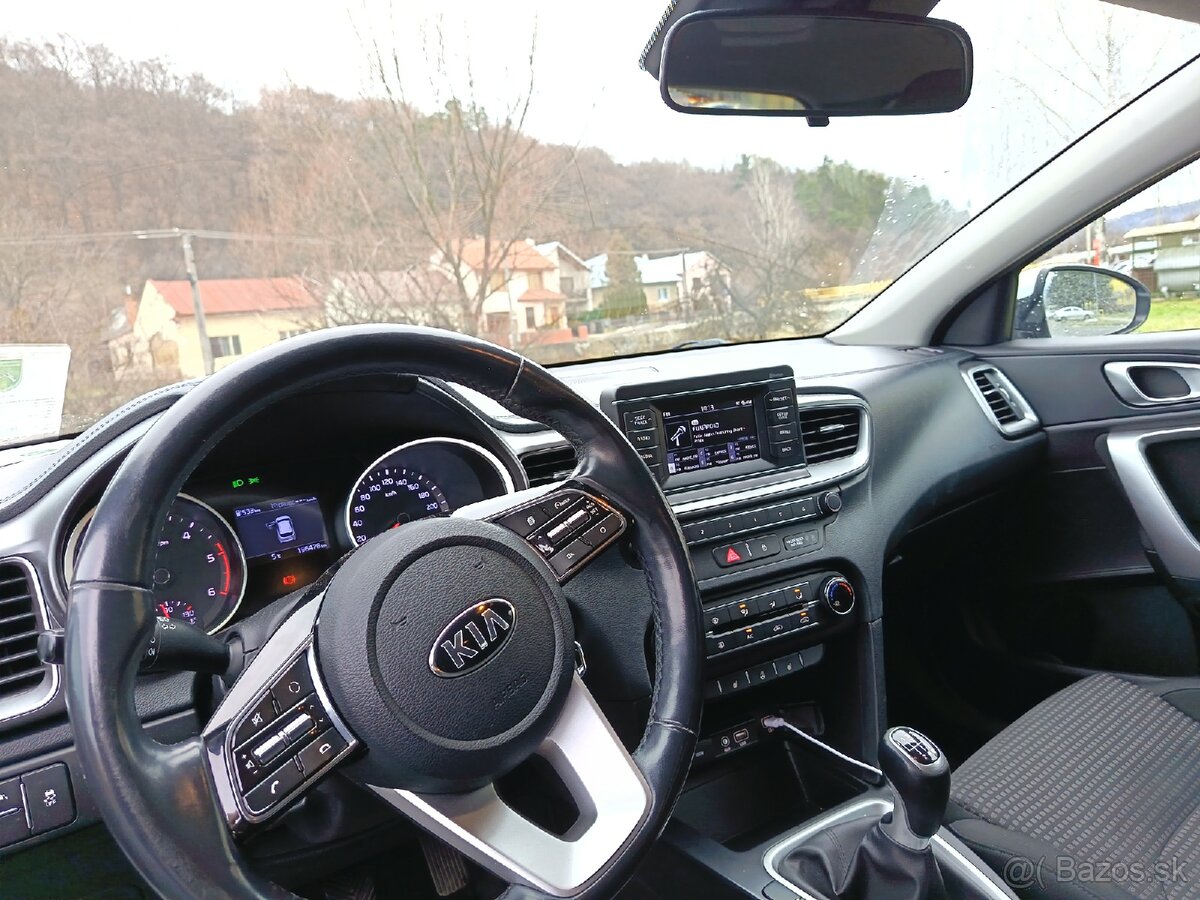 Kia ceed SW 1.6 crdi model 2019 - 6