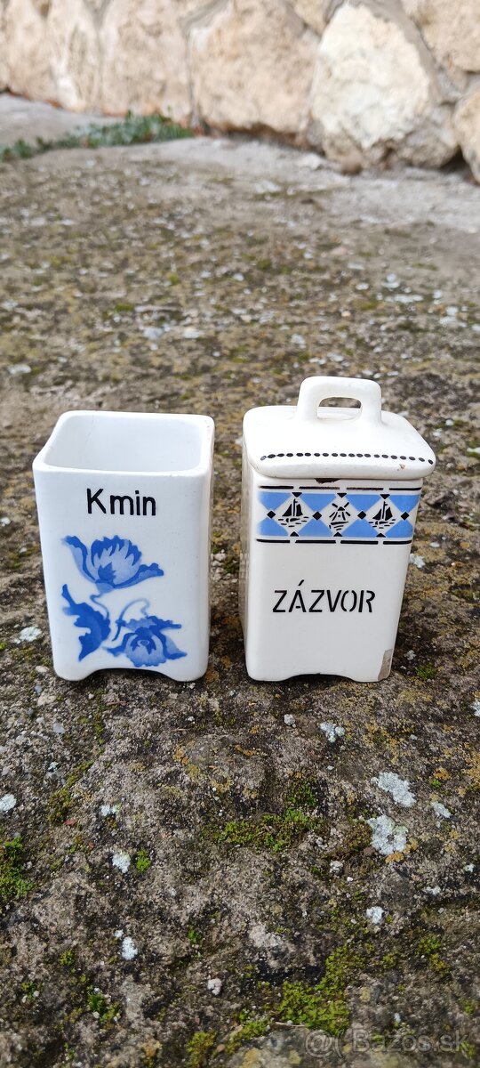 Stojan, koreničky, kandlička, peračník, ošatka.. - 6