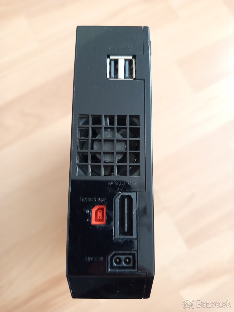 Nintendo Wii - konzola + 1 ovládač + 5 hier - 6