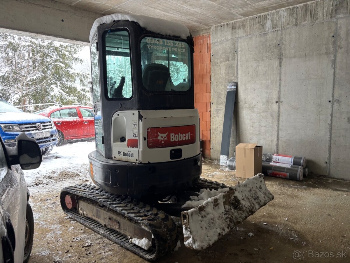 BOBCAT E26 - 6