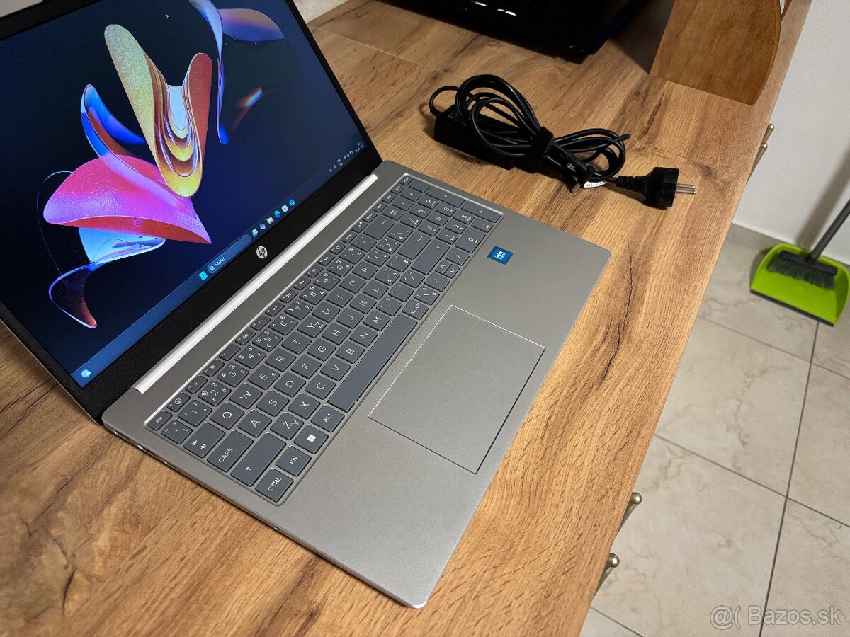 /HP/Notebook/4GB RAM DDR5/128GB NVMe SSD/Intel/2GB/ - 6