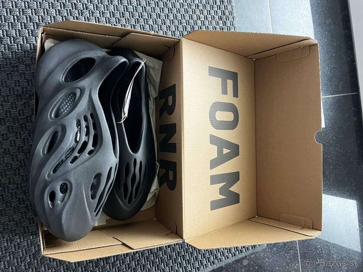 Adidas Yeezy Foam RNR Onyx - 6