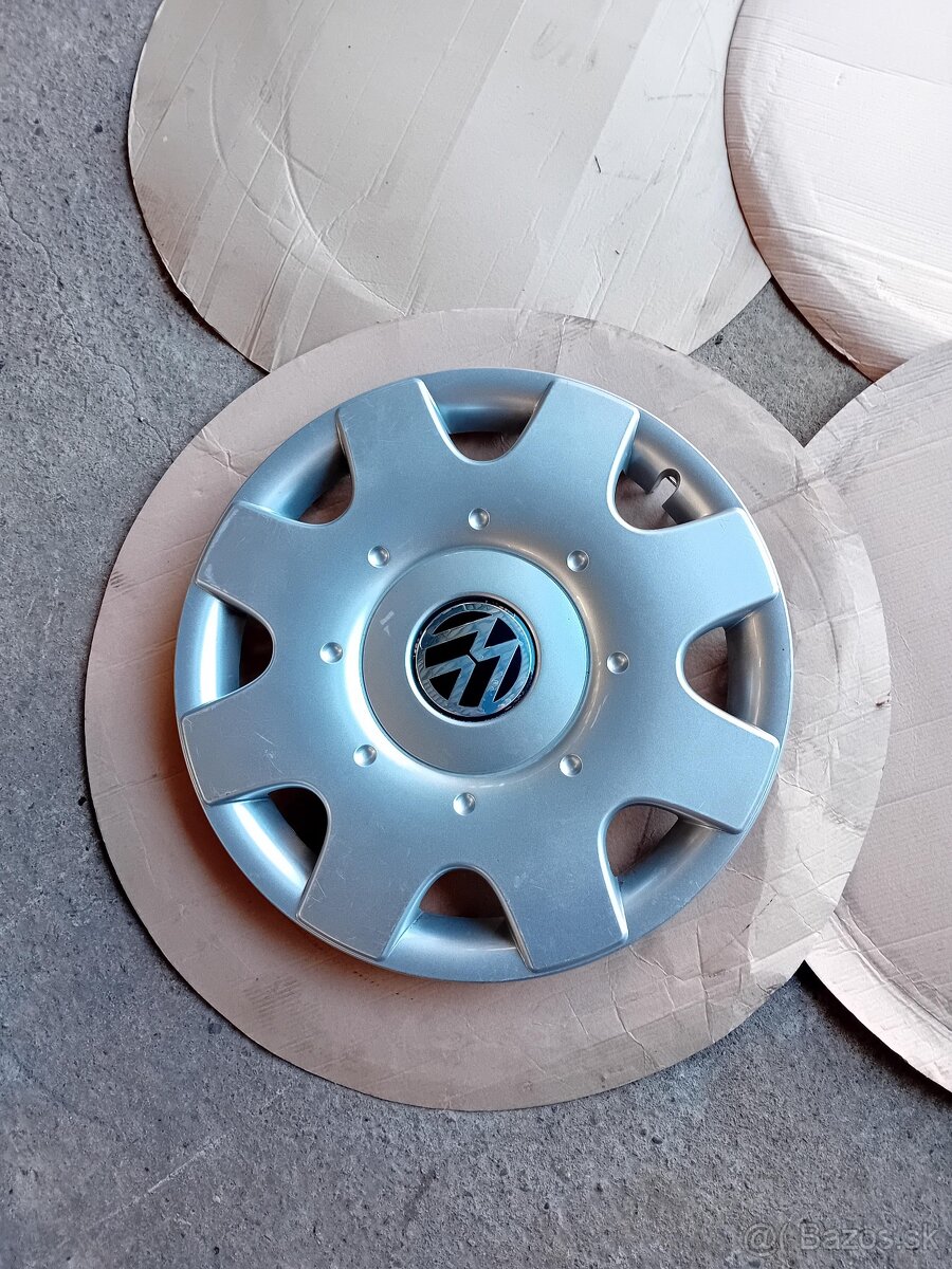 Puklice/okrasné kryty kolies - 6