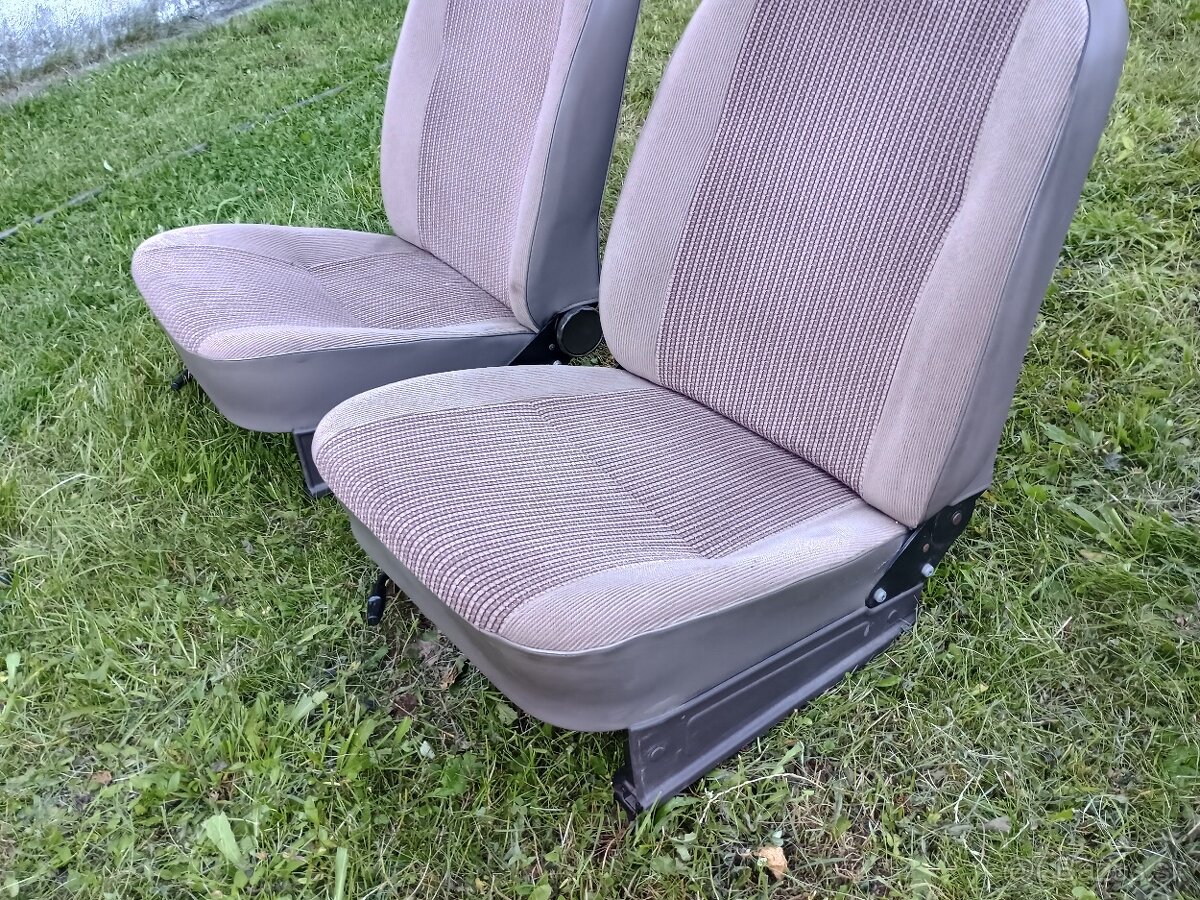 Škoda favorit sedačky - 6