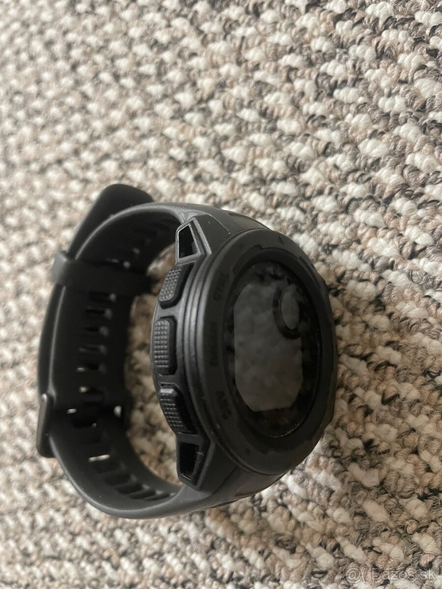 GARMIN INSTINCT - 6