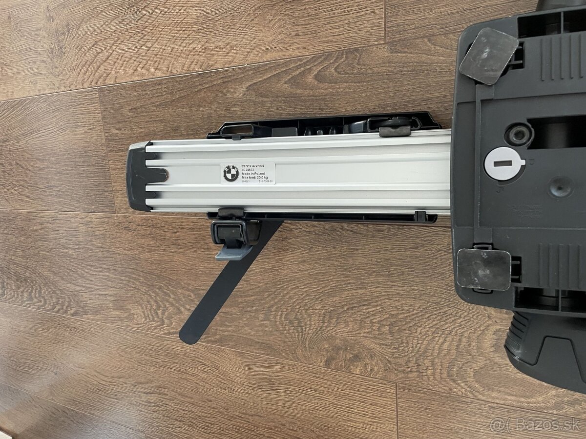 Predám strešné nosiče bicyklov - BMW - 6