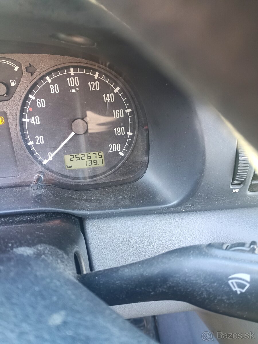 Skoda Octavia 1,6, 55kw - 6