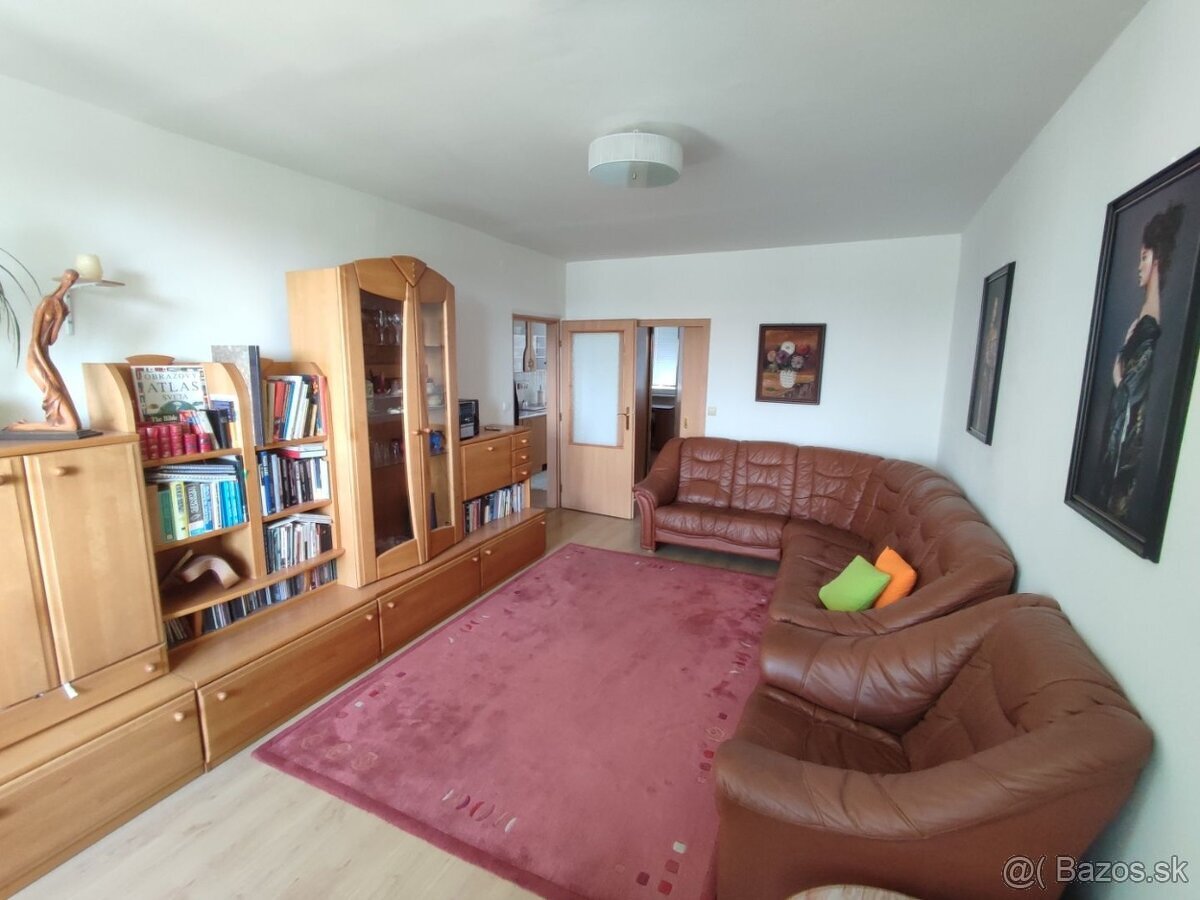 Predaj 3-izbový byt s balkónom - ul. Štefánikova - 6