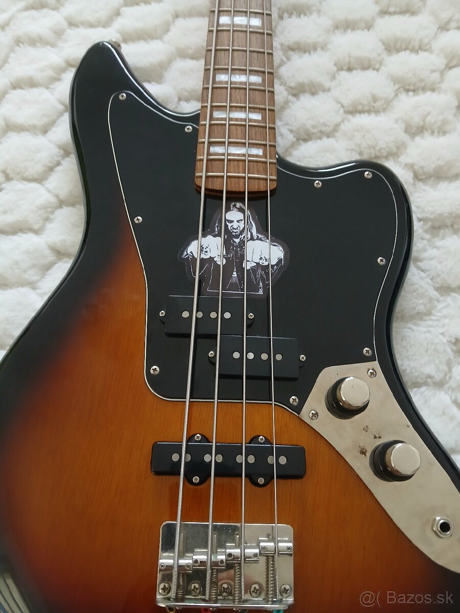Squier basgitara - 6