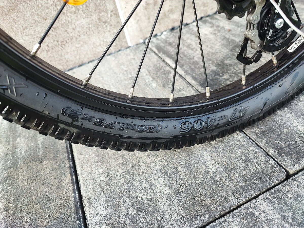 Predám detský 20"bicykel CTM JERRY 2.0 matná neónová červen - 6