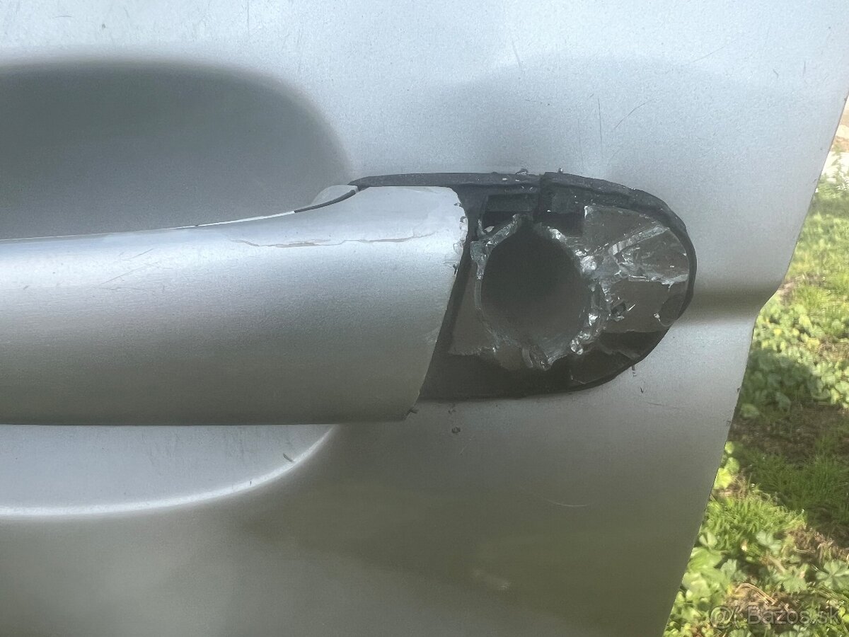 Ľavé predné dvere BMW e46 318d - 6