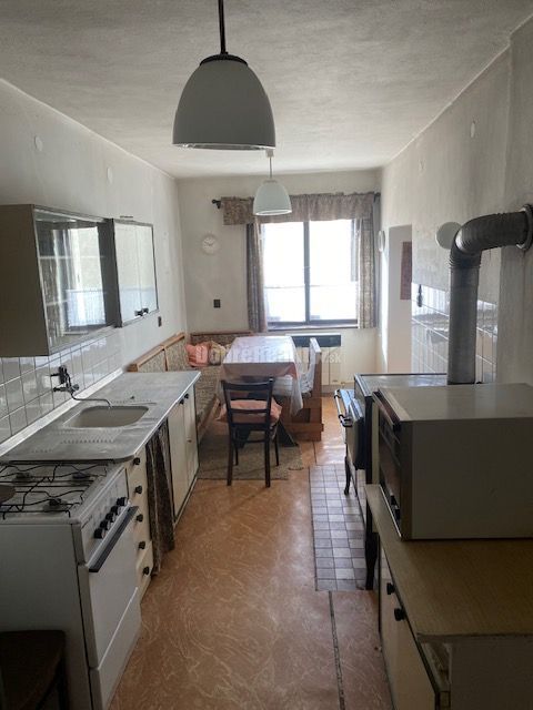 DOBRÉ REALITY -PREDAJ - Rodinný dom v obci Kremnické Bane, o - 6