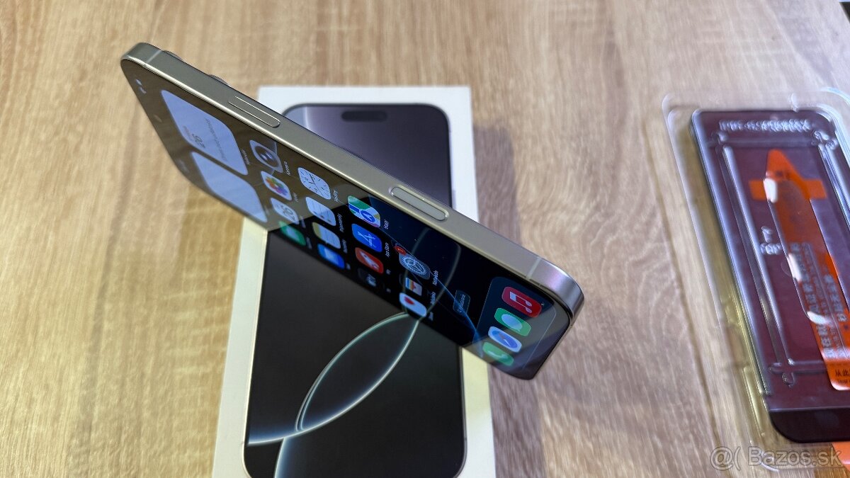 Vymenim iPhone 16 Pro Max 256gb White z NAY - bateria 100% - 6