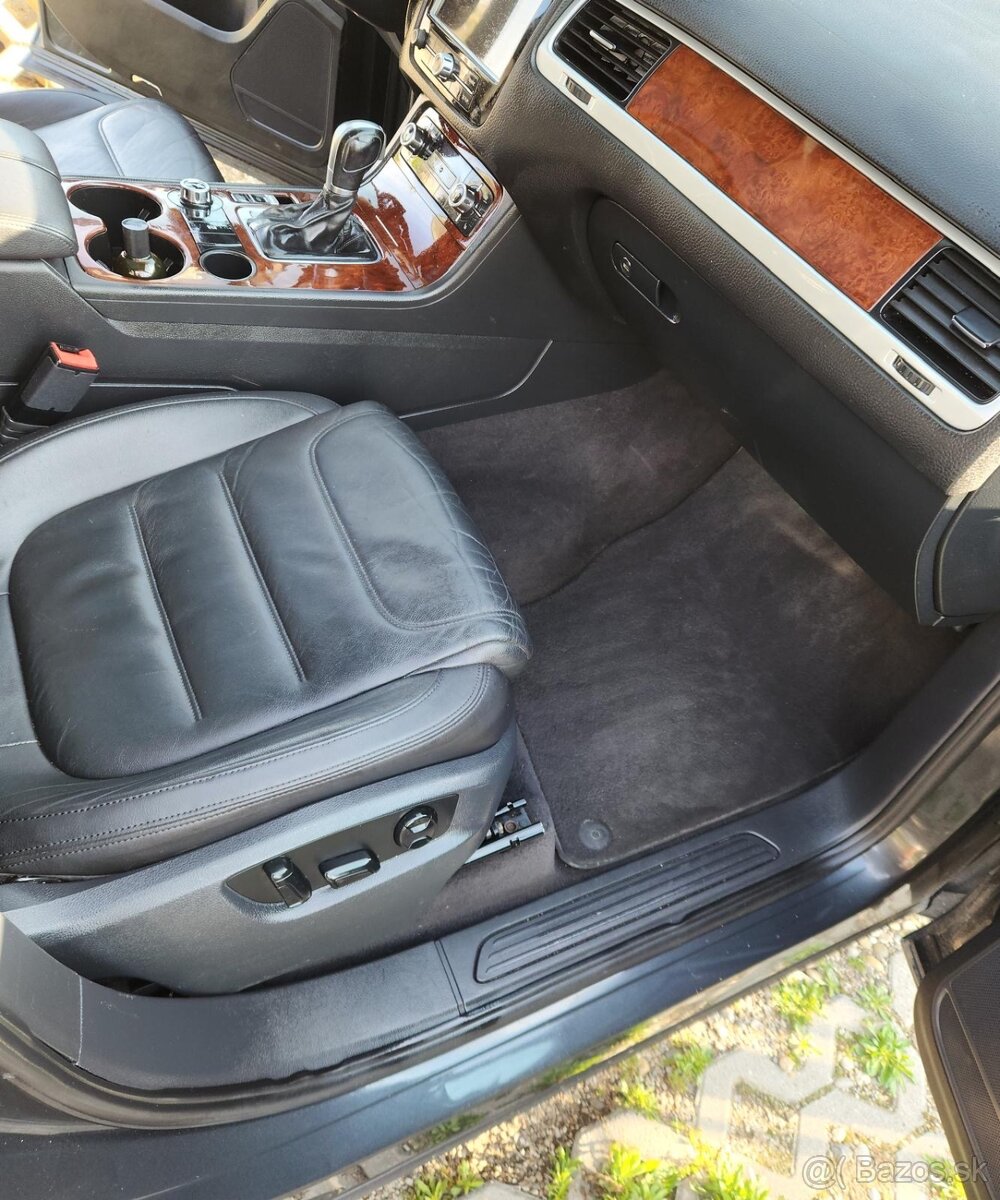 Volkswagen Touareg 3,0tdi - 6