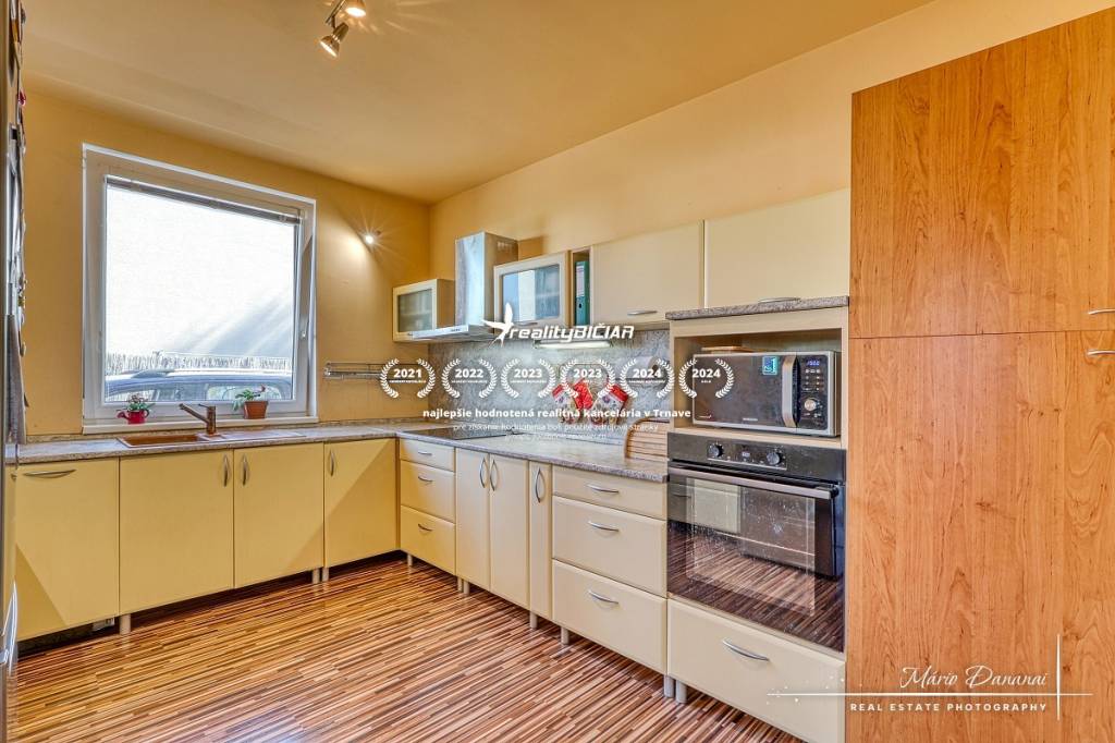 5 izbový poschodový drevodom v obci Cífer - 6