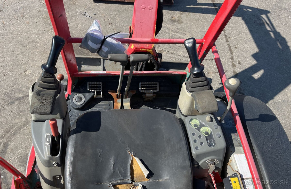 mini bagr yanmar 2,3t - porucha pojezdu, 292 000Kč + DPH - 6