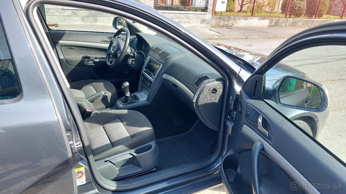 Škoda Octavia 2 combi 1.6 TDi, 77 kW - 6