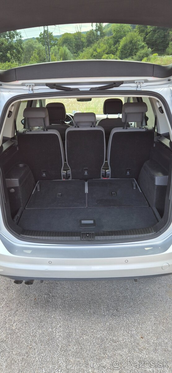 VW Touran 2,0 TDi 110Kw DSG 7miestny - 6