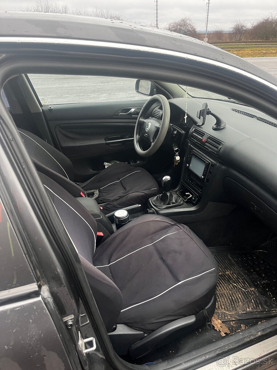 Škoda Superb 1.9 TDI 74kW sedan 2003 - 6