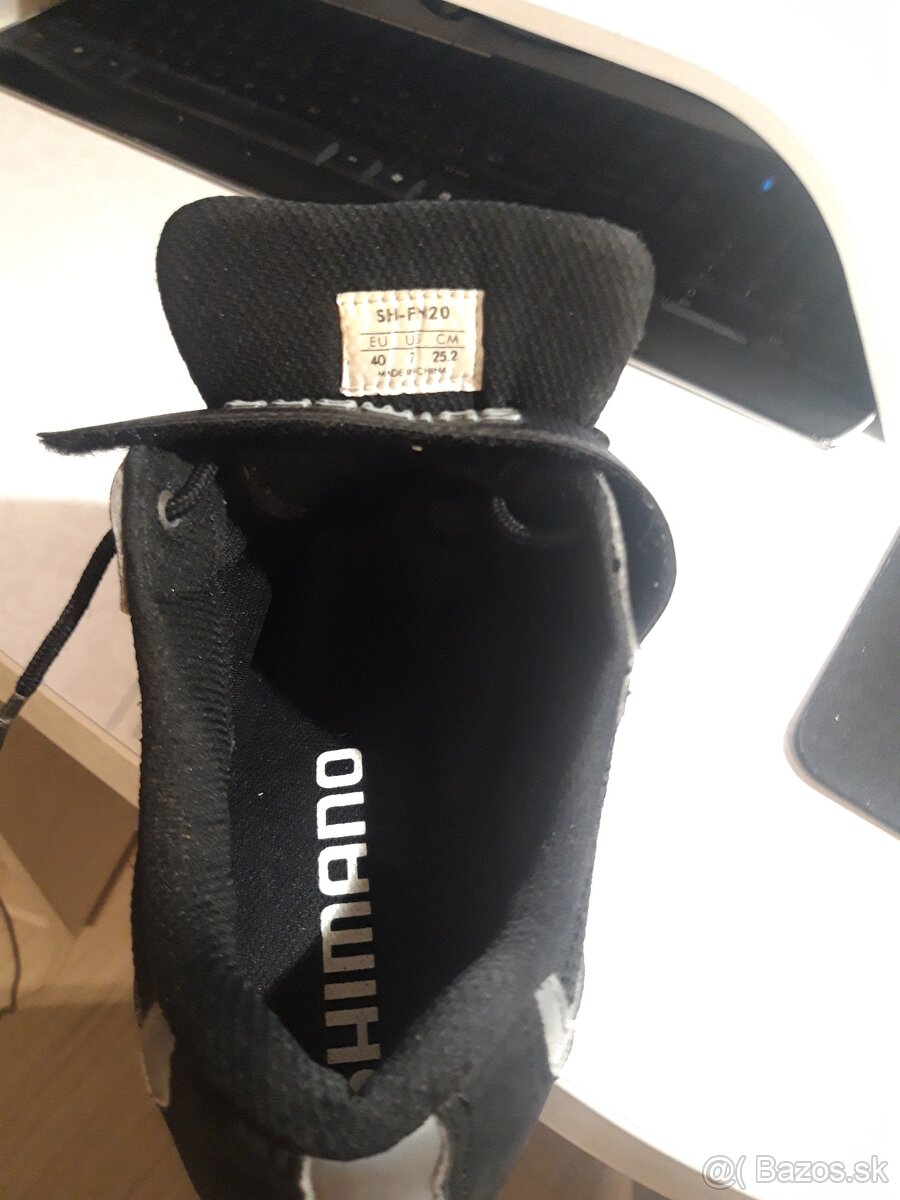 Tretry SHIMANO SH FN 20 - 6
