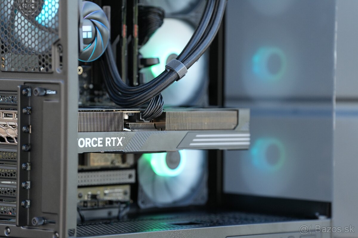 Ryzen 7 9800X3D, RTX 5070 Ti, 32GB RAM, SSD - 6